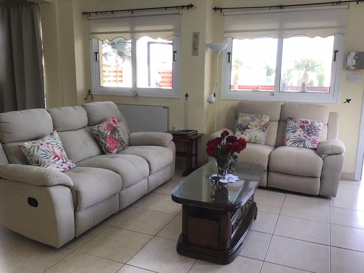 Carolyn Villa Is A Luxury 4-Bedroom Villa With Private Pool In Ayia Napa Agia Napa Exterior foto