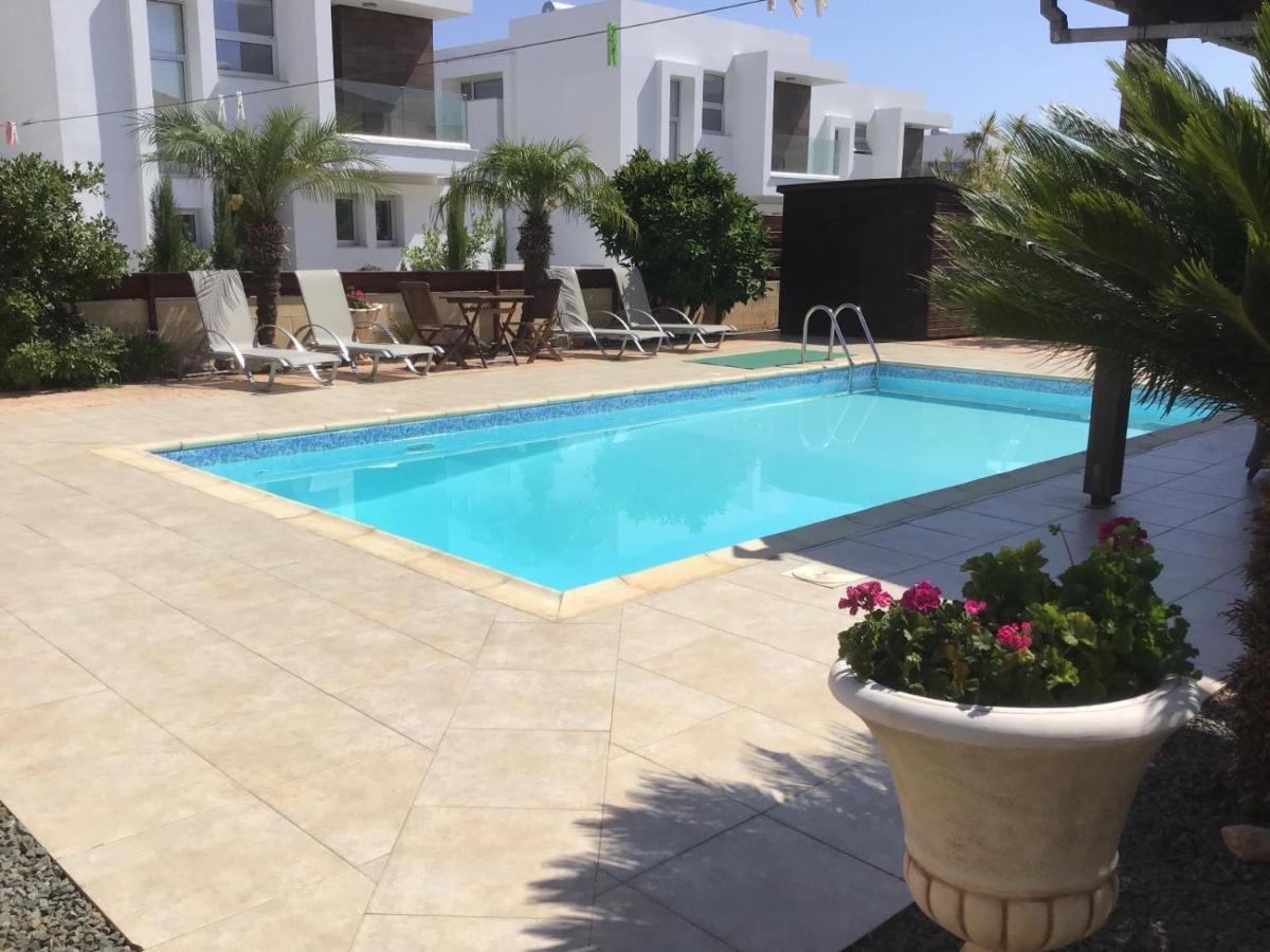 Carolyn Villa Is A Luxury 4-Bedroom Villa With Private Pool In Ayia Napa Agia Napa Exterior foto