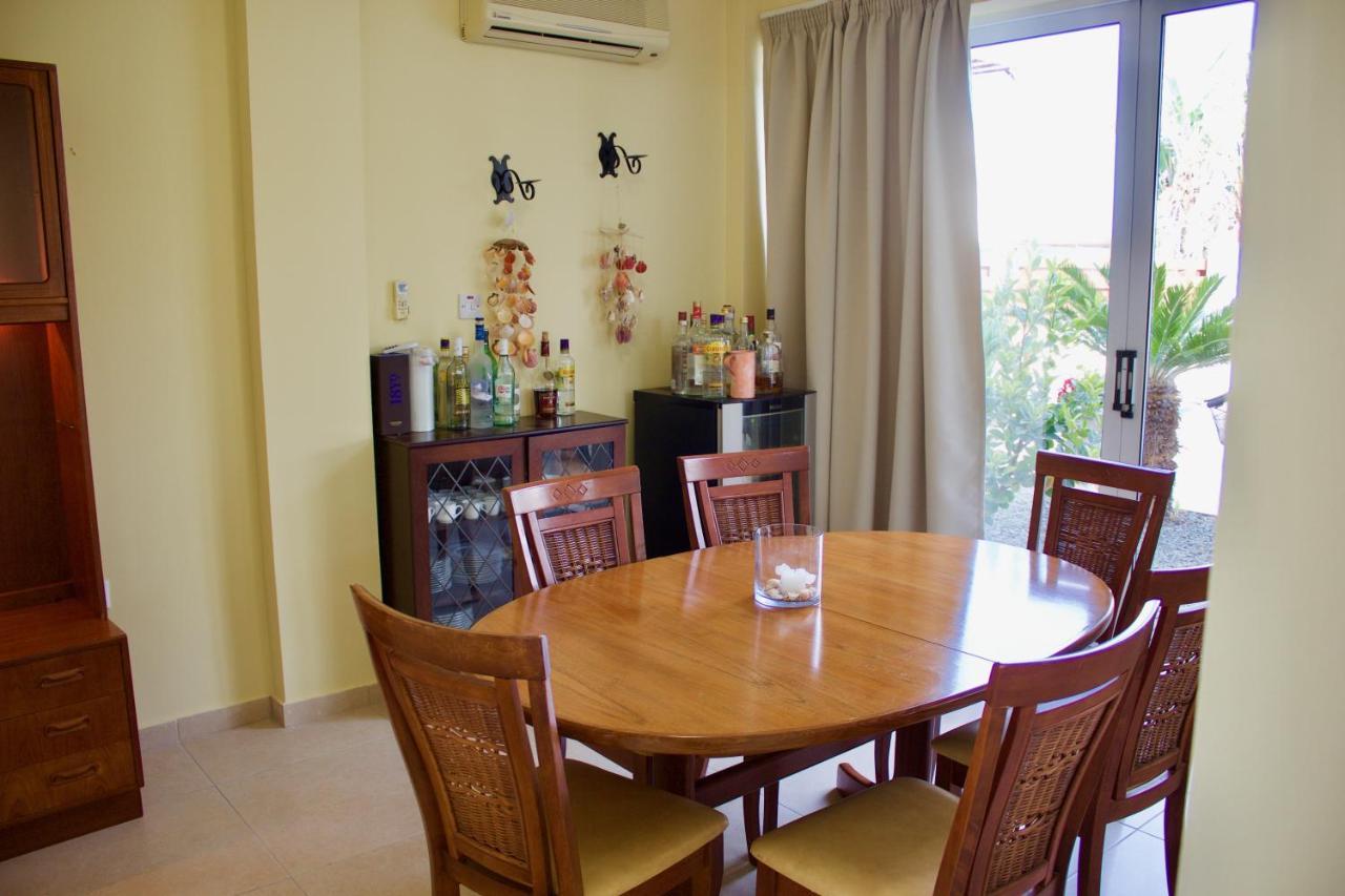 Carolyn Villa Is A Luxury 4-Bedroom Villa With Private Pool In Ayia Napa Agia Napa Exterior foto