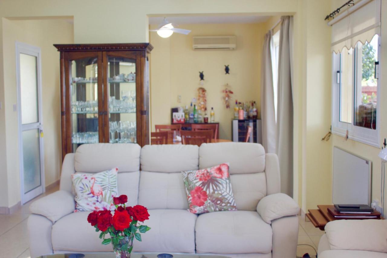 Carolyn Villa Is A Luxury 4-Bedroom Villa With Private Pool In Ayia Napa Agia Napa Exterior foto